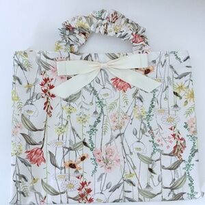 Scrunchie Tote